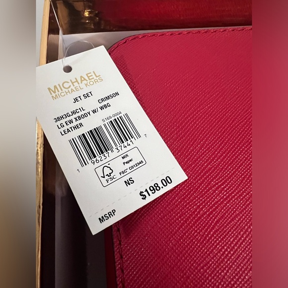 New MICHAEL KORS Large Crossbody Red LEATHER BAG - Picture 6 of 16